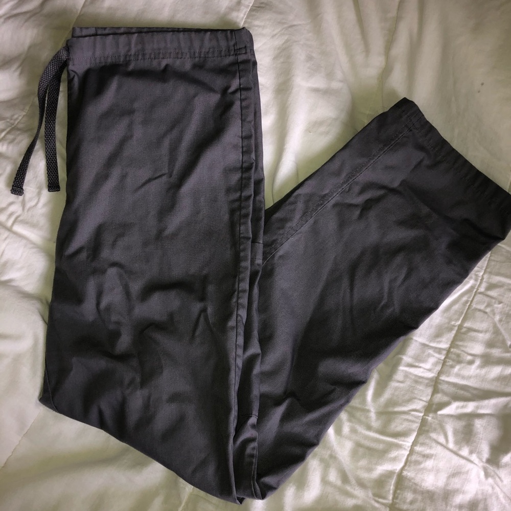 Scrub pants